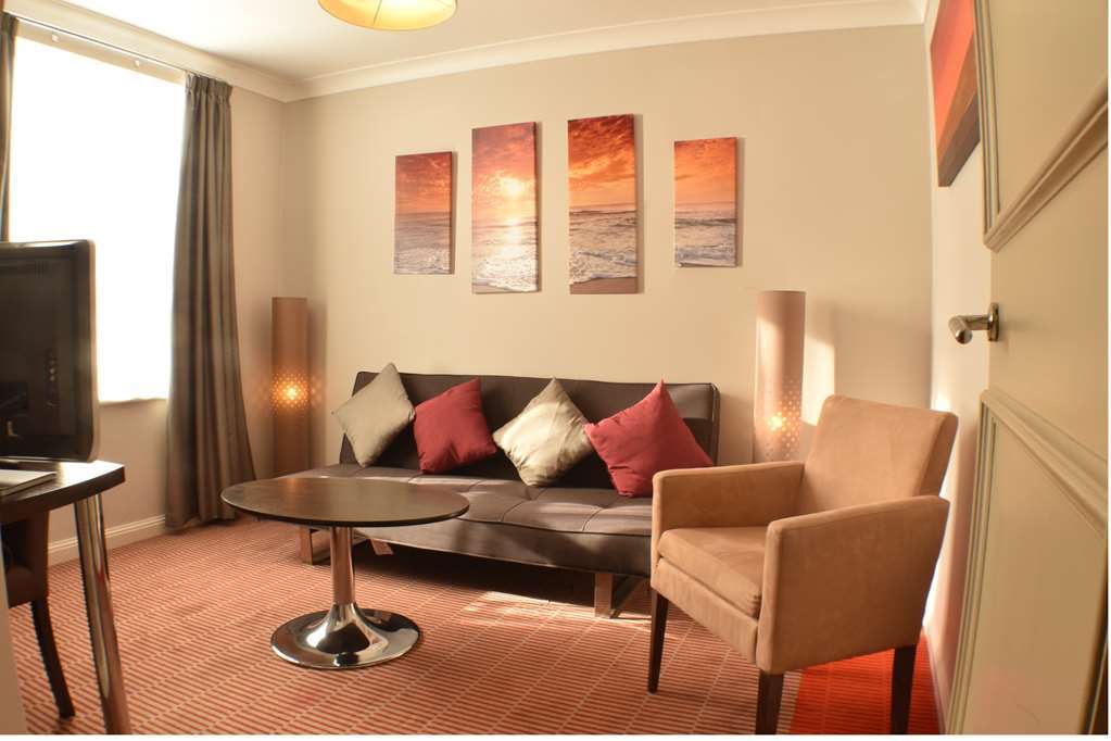 סוואנסי The Dragon Hotel חדר תמונה